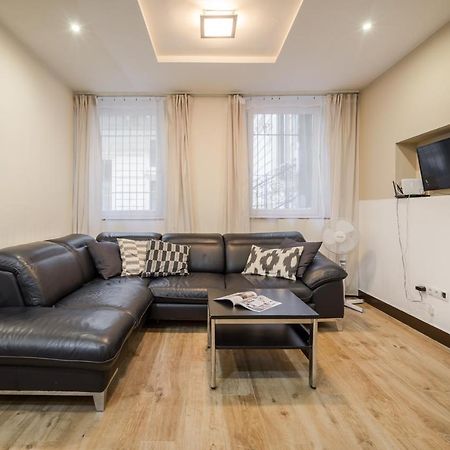 Dolly'S Duplex Home Budapest Exterior photo
